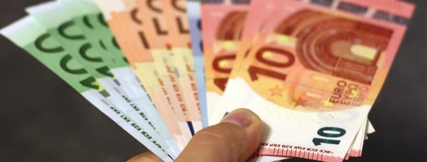 300 Milioni di euro tornano nella disponibilità delle parti, Sindacati e ARAN, per il rinnovo del contratto scuola