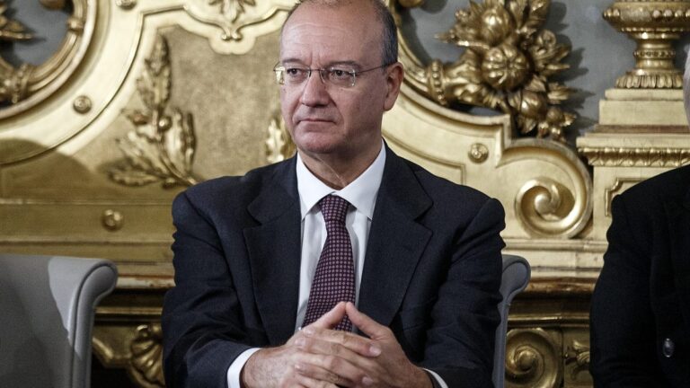 D’Aprile: Ministro, si possono investire 180 milioni di euro per immettere in ruolo tutti i precari della scuola